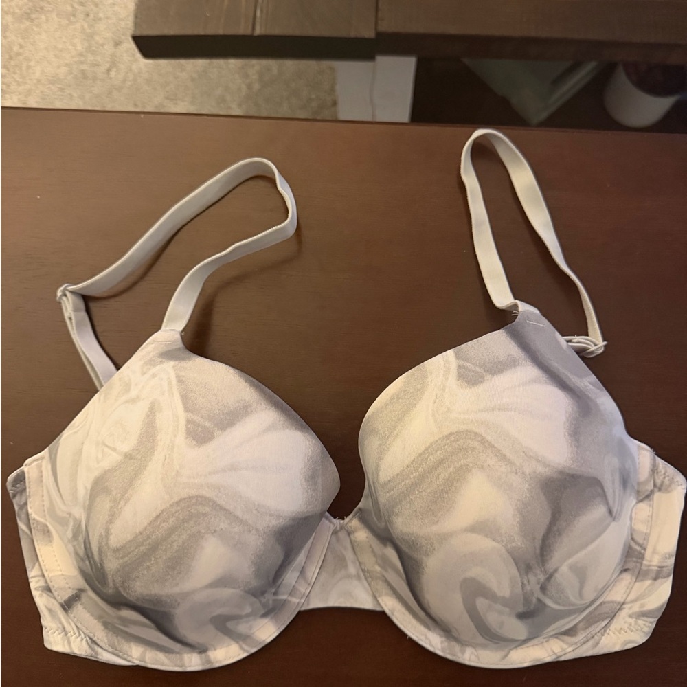 Stylish Marble Pattern Women's Bra